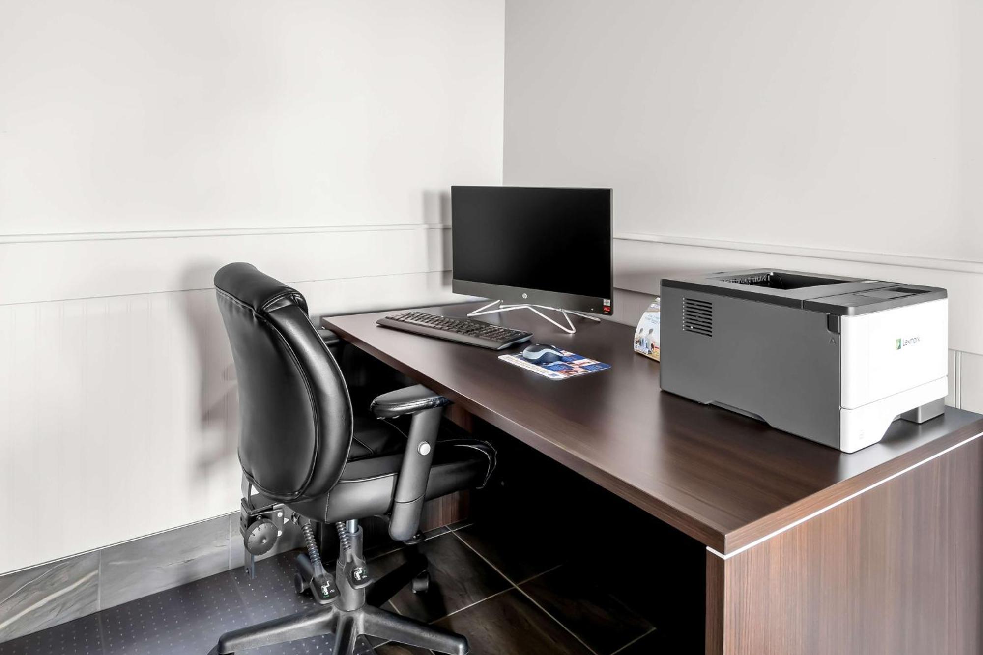Surestay Studio By Best Western Hardisty 외부 사진